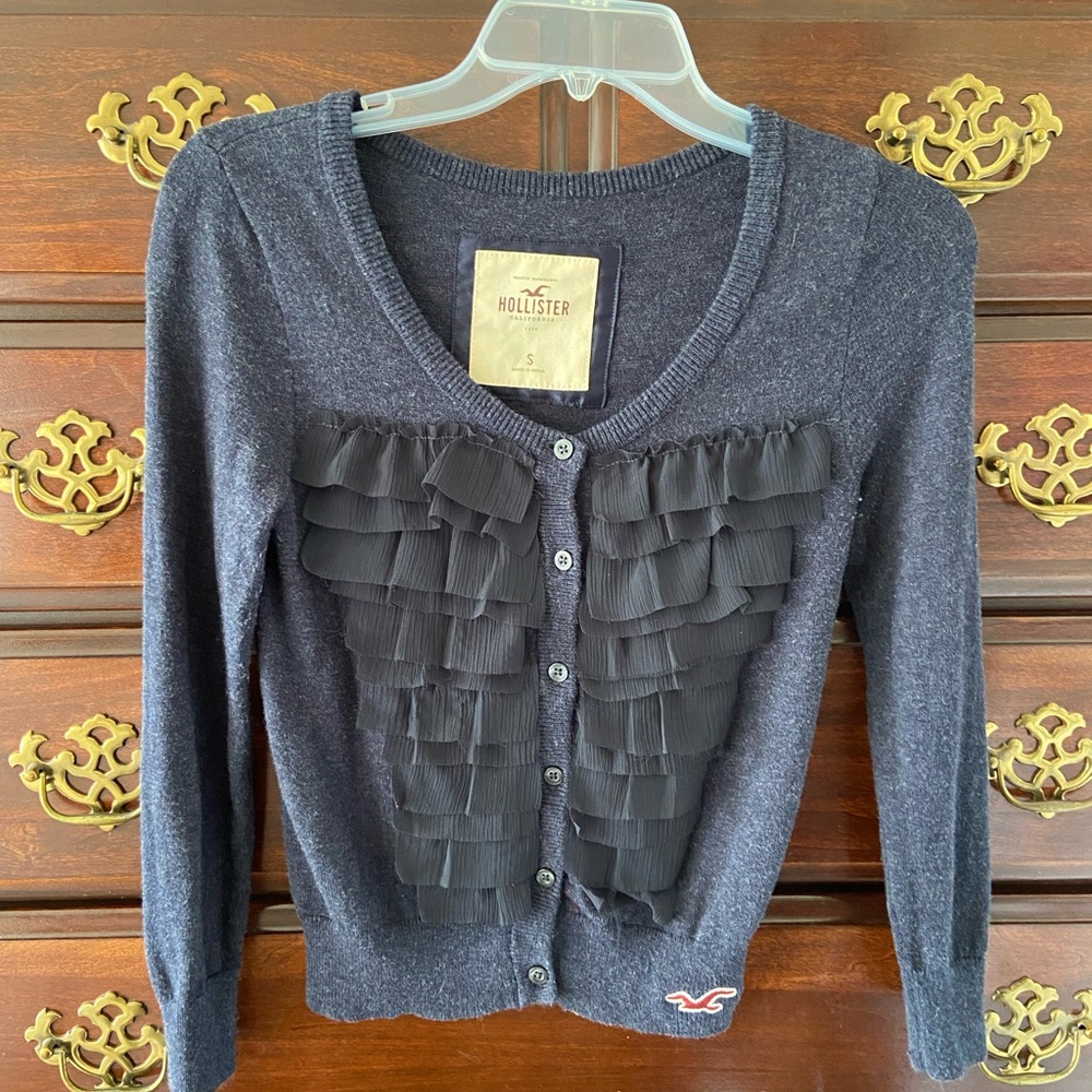 Hollister Women's Gray Sweater with Ruffle Detail